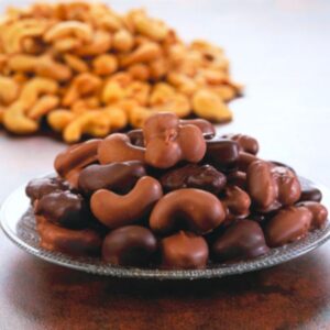 Chocolate Covered Cashews 32 Piece Box